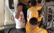 รถพ่วงพุ่งชนร้านค้าคนขับได้รับบาดเจ็บ