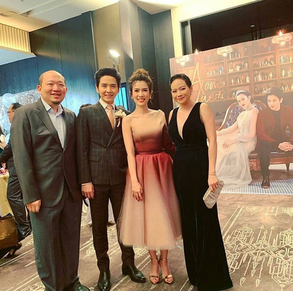 ถ่ายกับพี่บอย