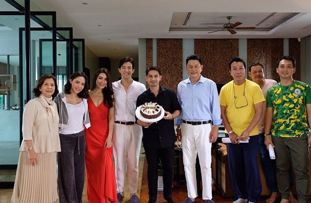 เซอร์ไพรส์วันเกิด เจ็ท กลางกองถ่ายละคร