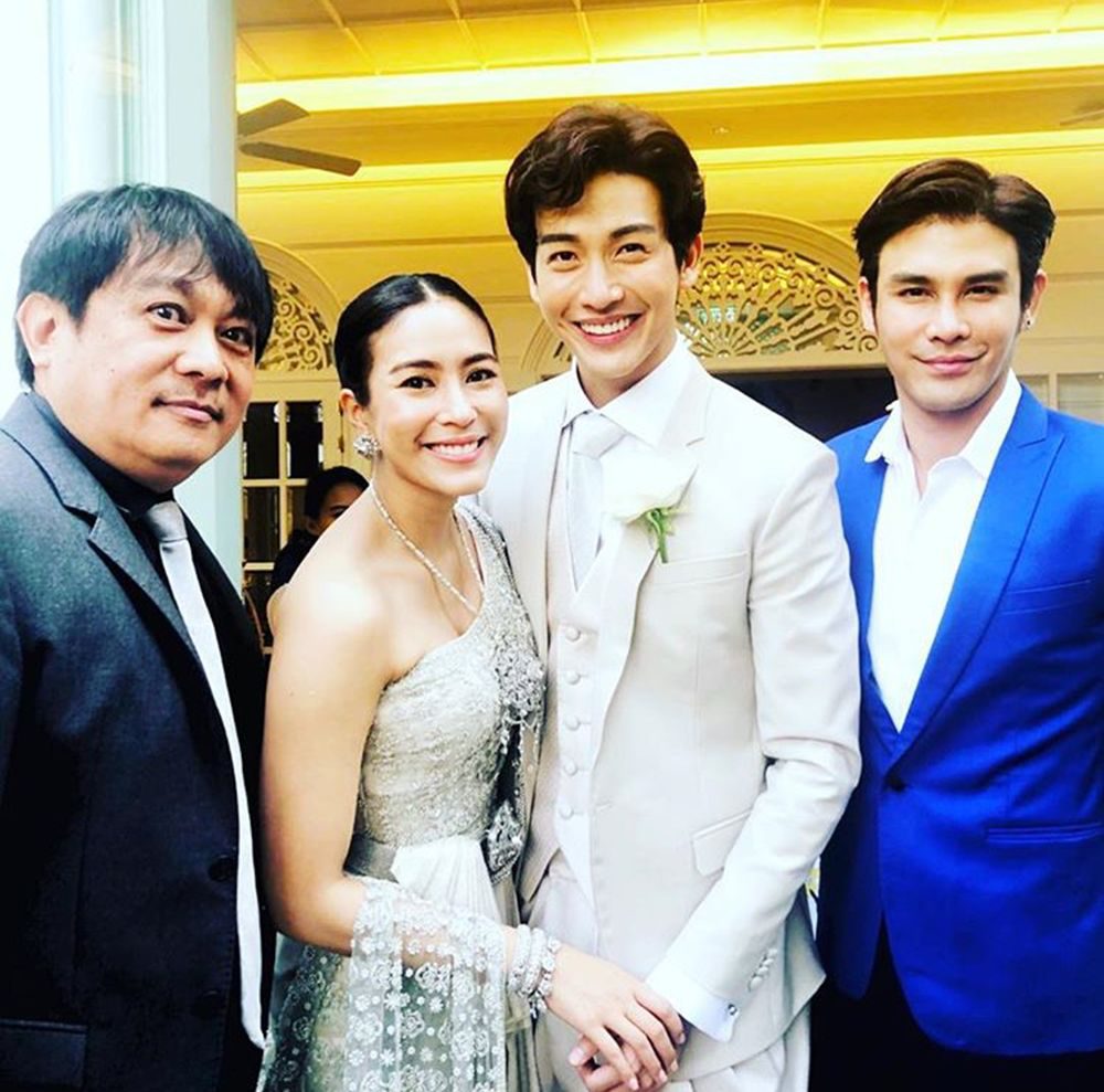 กับเจ้าบ่าวเจ้าสาว