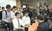 “ธนาธร” ยื่นตั้งพรรค “อนาคตใหม่”