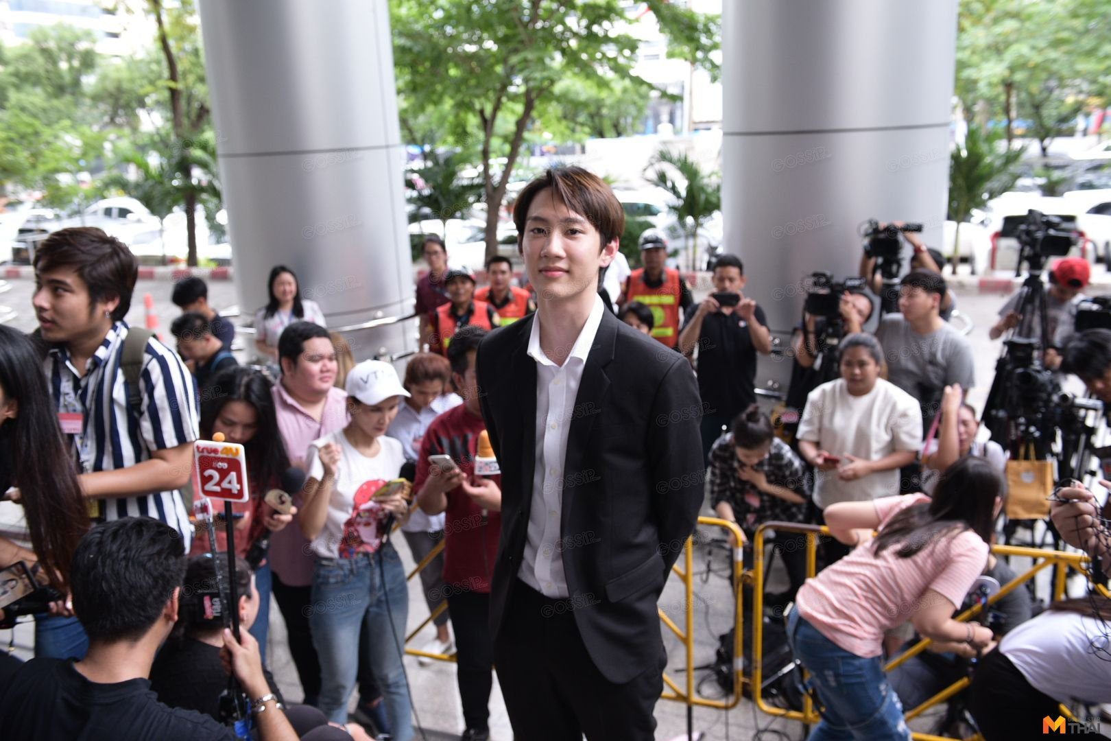 กัปตัน ให้อภัย มิ้ง