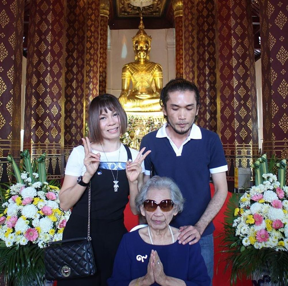 จินตหรา พูนลาภ - คุณแม่จันทร์