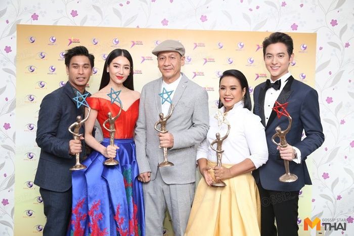 ทีมนักแสดง กรงกรรม (ยกเว้นซ้ายสุด โอ อนุชิต)