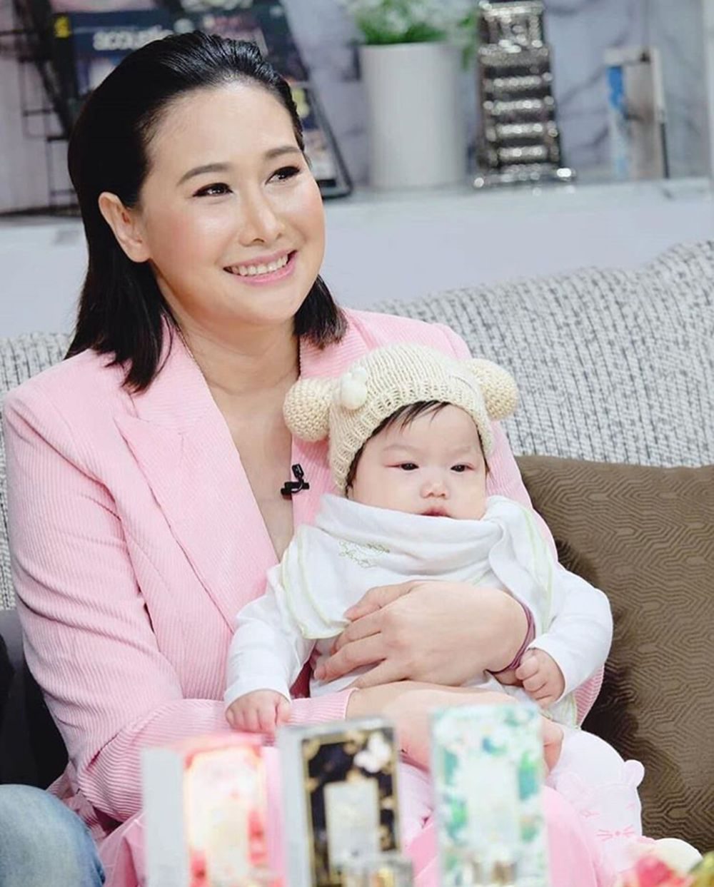 ติ๊ก กนิษฐรินทร์ - น้องวีจิ