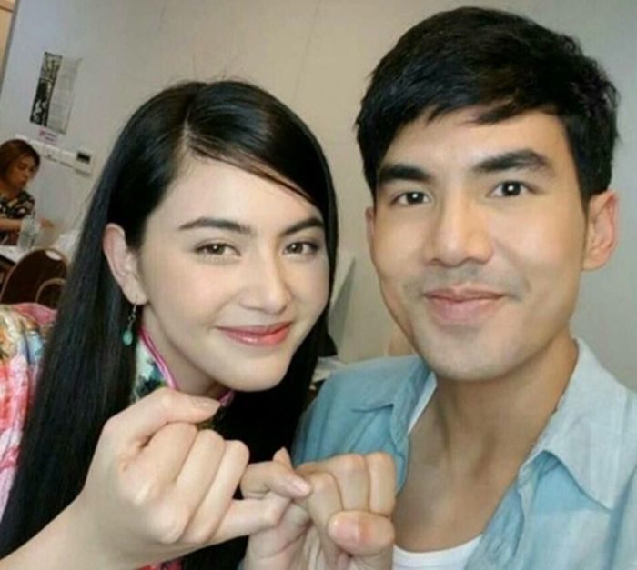 ใหม่ - เต๋อ