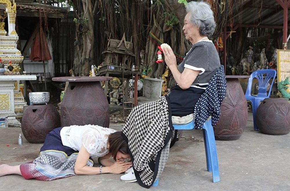 จินตหรา พูนลาภ - คุณแม่จันทร์