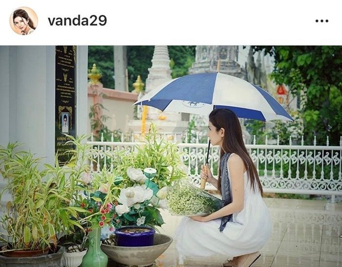 โบว์ แวนดา