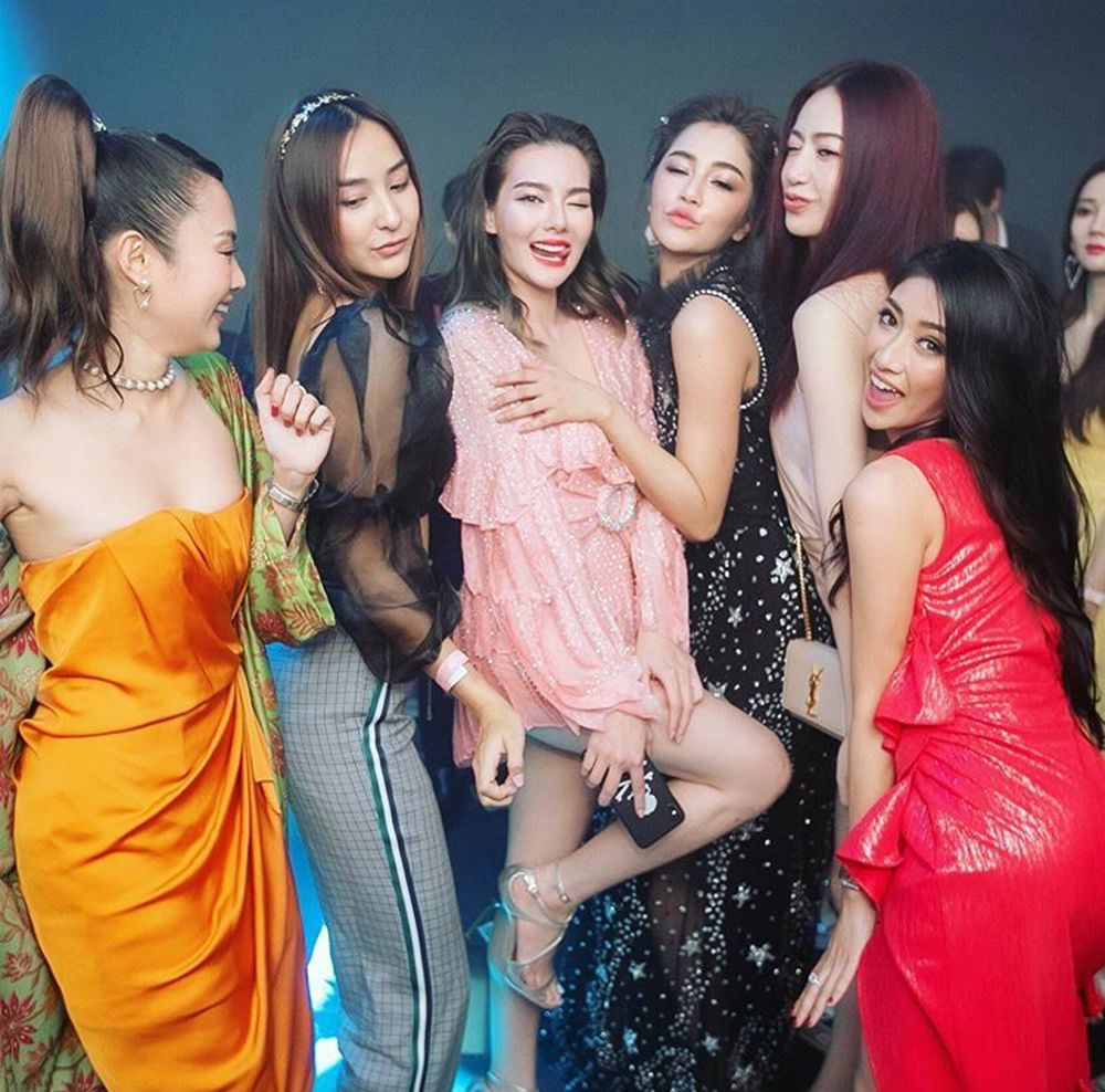 แก๊งนี้มีแต่สาวแซ่บ