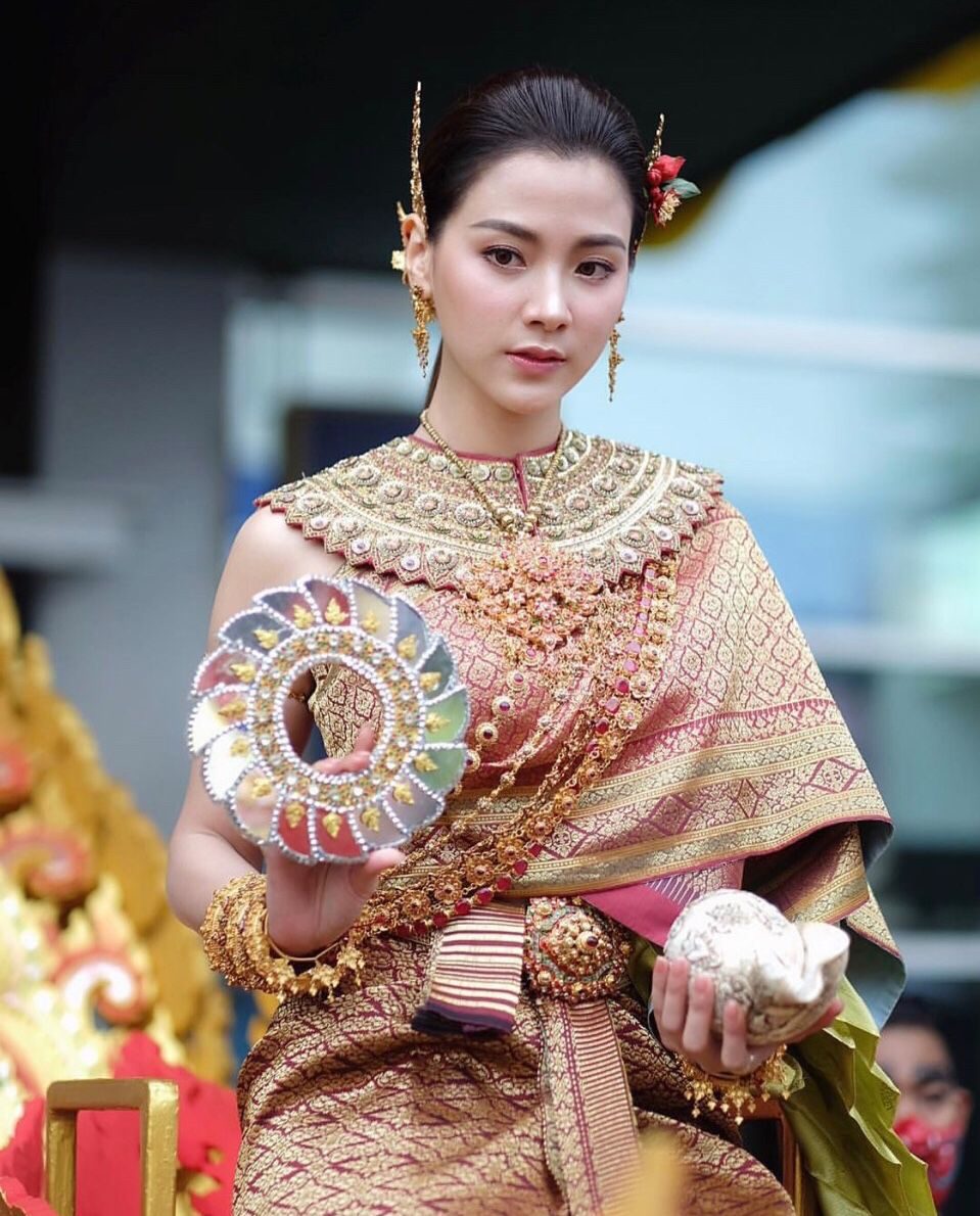 ใบเฟิร์น พิมพ์ชนก