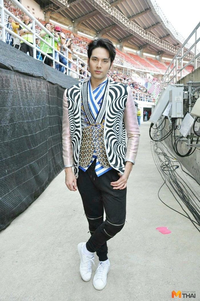 บอม ธนิน