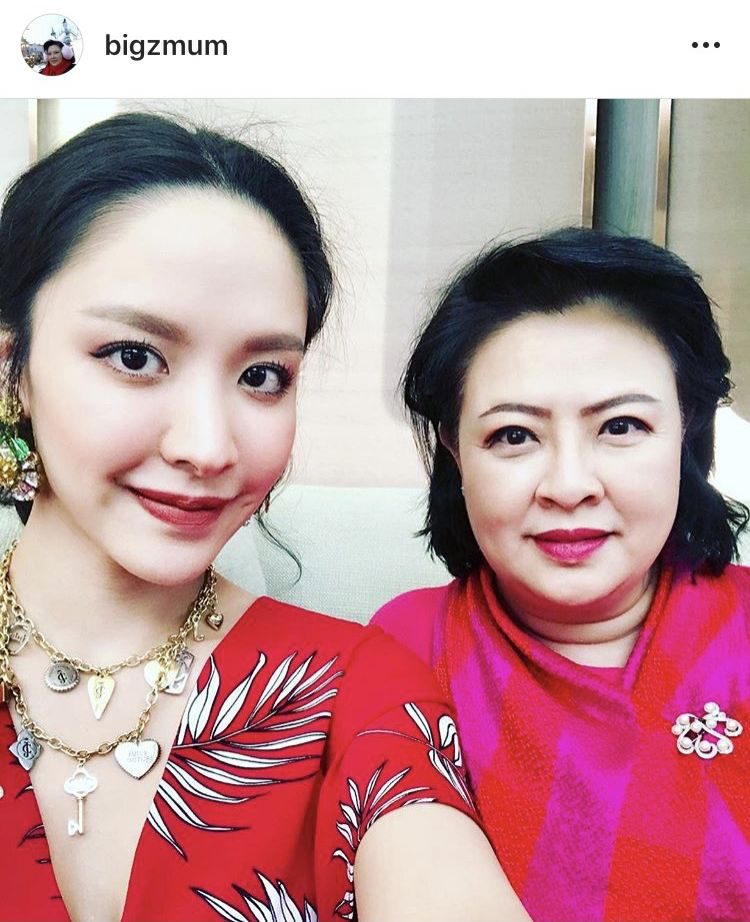 คุณแม่น้ำชา โพสต์ไอจี