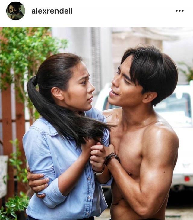 เก้า-อเล็กซ์