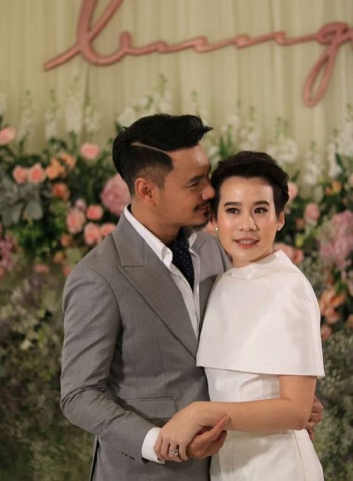 เวฟ - บุ้ง