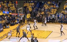“วอร์ริเออร์ส” บี้สเปอร์ส ขึ้นนำ 2-0 เพลย์ออฟ NBA