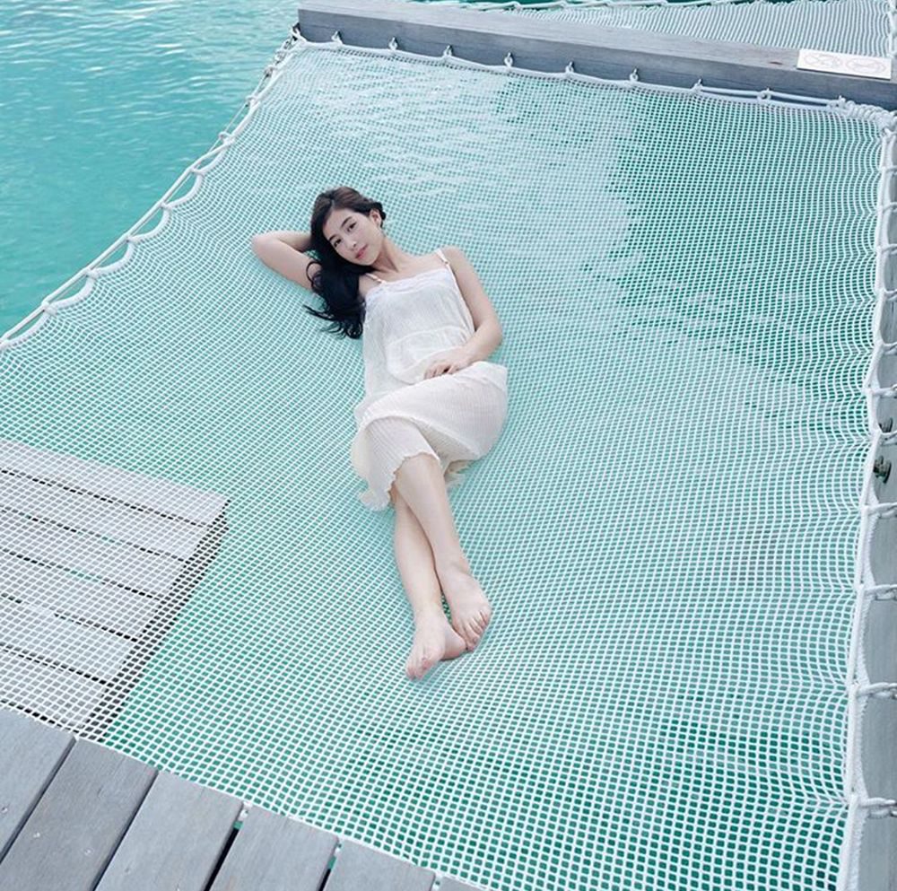 นอนอาบแดดสวยๆ