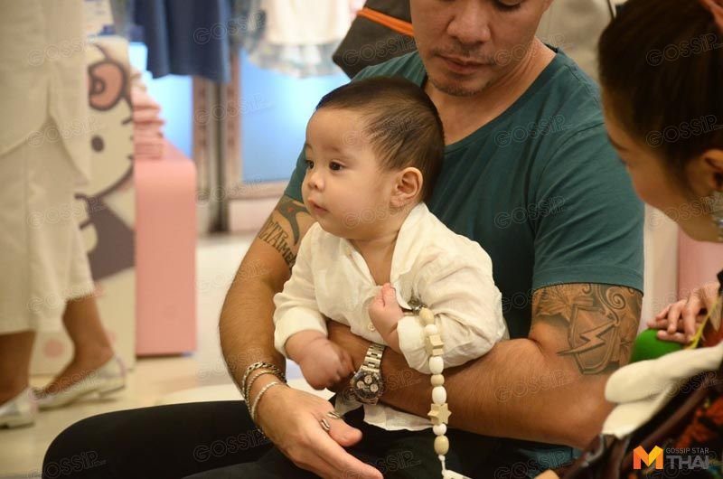 น้องสายน้ำ มองกล้องหน่อยครับ