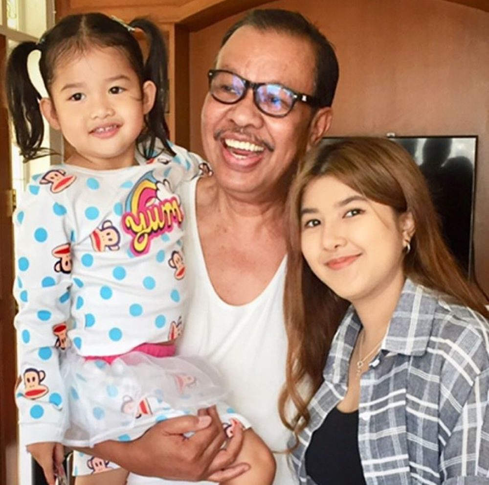 เด็กในรูปไม่ใช่ลูกของแตงกวา แต่เป็นหลาน (ลูกพี่ชาย)