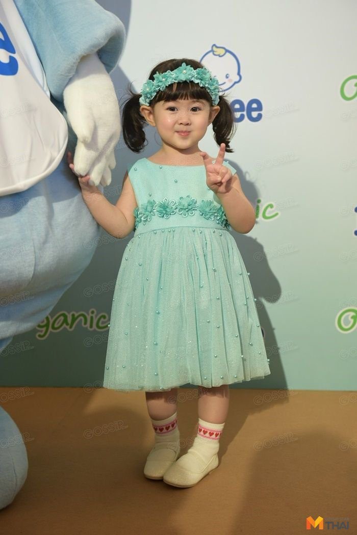 น้องพลอยเจ