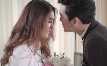 “ชาคริต” หอบดอกไม้เซอร์ไพร้ส์วันเกิด “ลูกเกด” รับงานนี้…มโนล้วนๆ