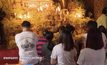 ประชาชนไหว้พระขอพรเสริมสิริมงคลต้อนรับปีใหม่