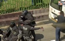 ตำรวจนำกำลังสลายการชุมนุมนักศึกษาในโบลิเวีย