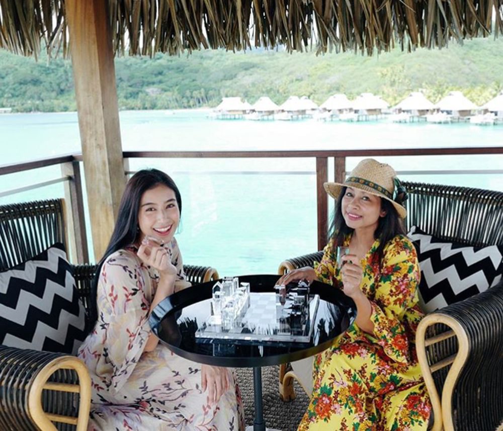 มากับคุณแม่ค่ะ