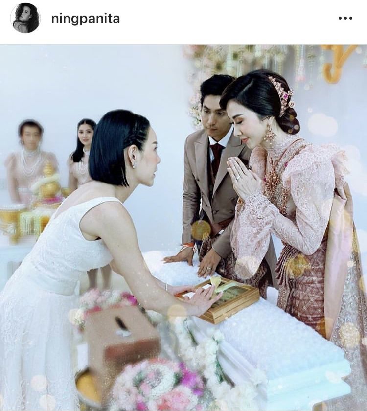 เจ้าบ่าวเจ้าสาวรับพร