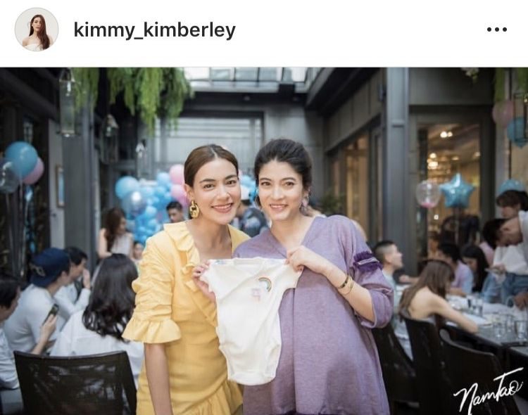 เสร็จแล้วจ้าเสื้อฝีมืออาคิมเบอร์ลี่ให้คุณแม่น้องแฝด