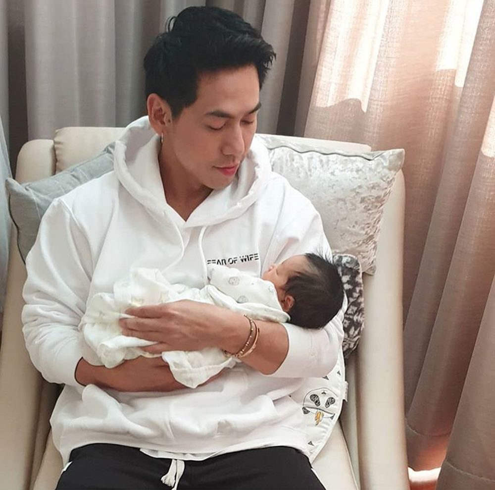 คุณพ่อก็ช่วยเลี้ยงด้วย