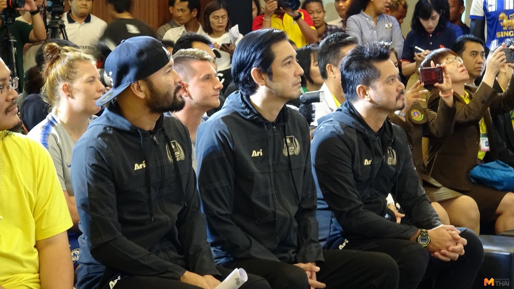 หนุ่ม ศรราม