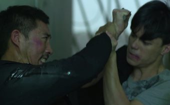 ฉากต่อสู้ในซีรีส์ “หัวใจและไกปืน”