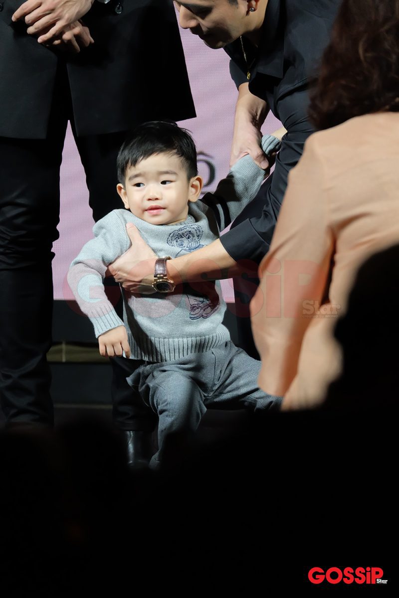น้องอคิณ