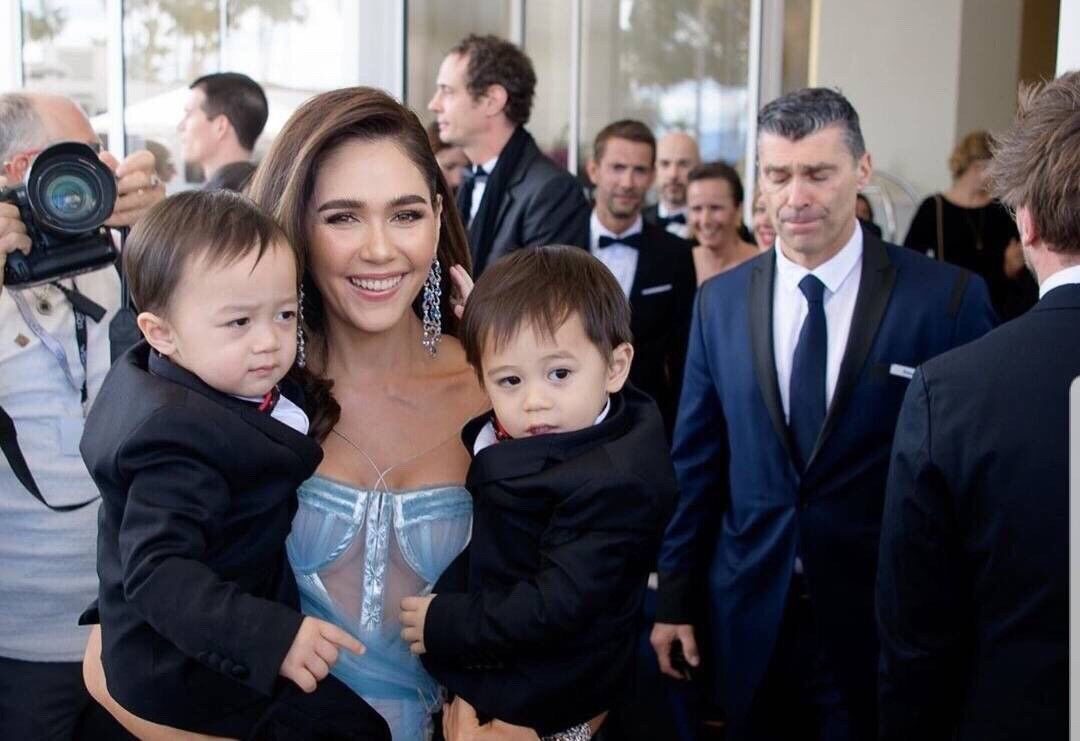 ชมพู่ - ลูกแฝด