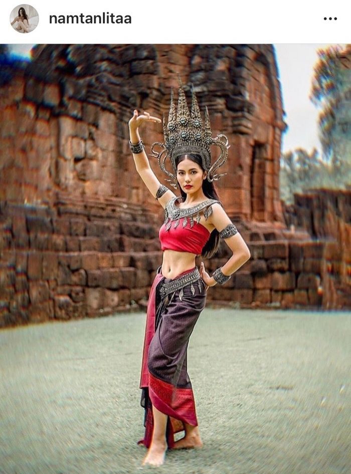 น้ำตาล ชลิตา สวยหวานในชุดไทย