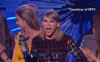 งานประกาศผลรางวัล MTV Video Music Awards 2015