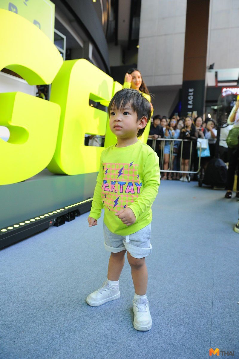 น้องเรซซิ่ง
