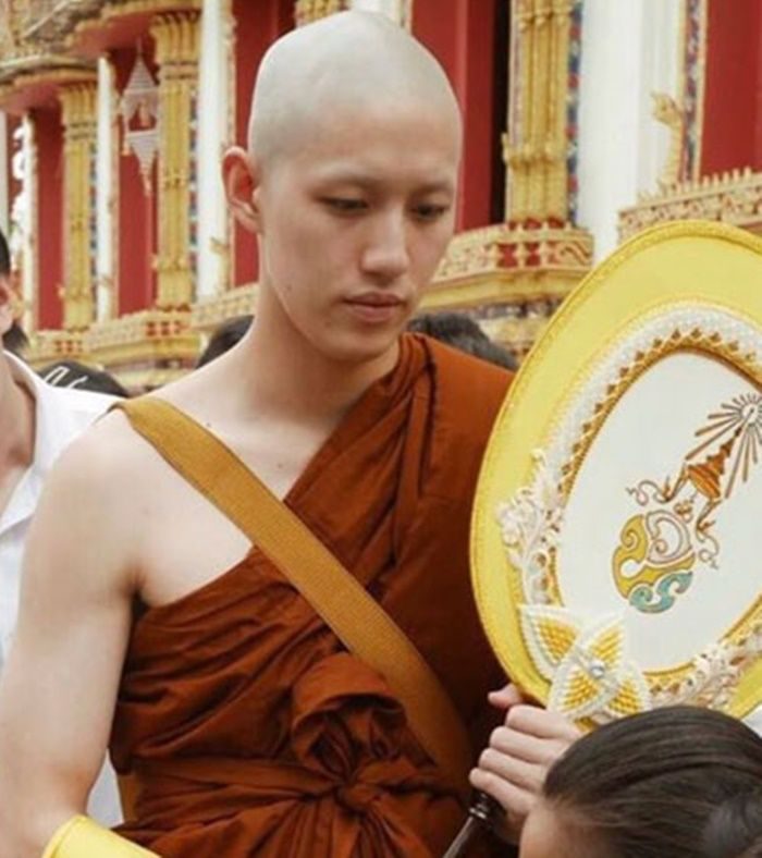 ต่อ ธนภพ บวชพระ