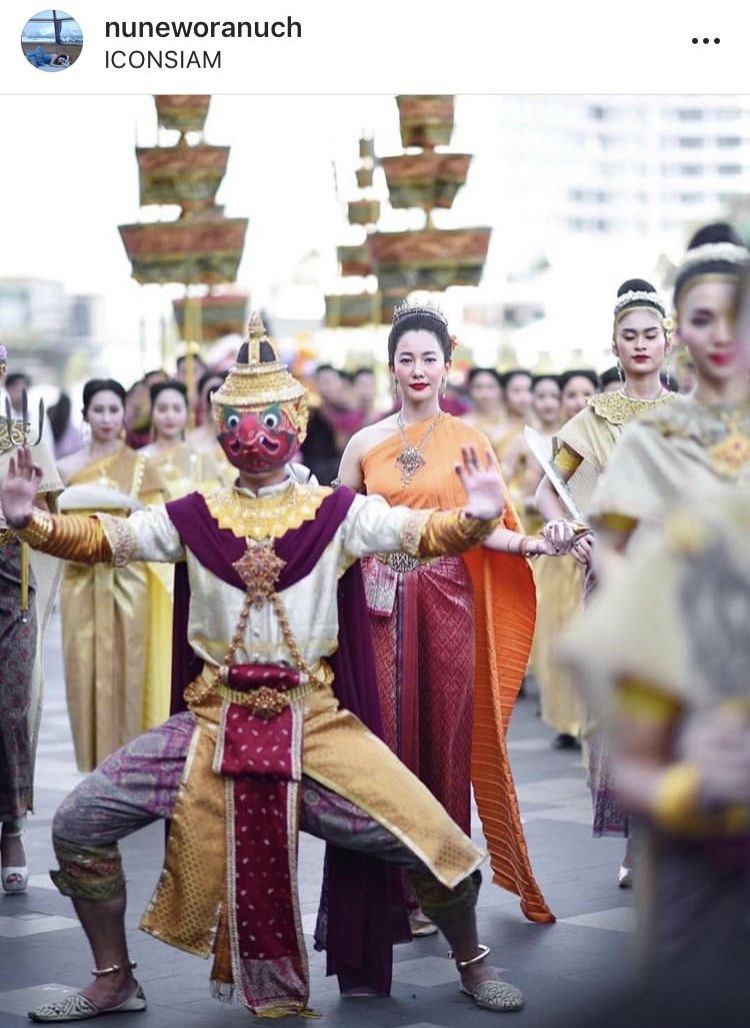 นุ่น วรนุช ร่วมงานสงกรานต์
