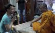 ทำร้ายพระตีระฆังเสียงดัง
