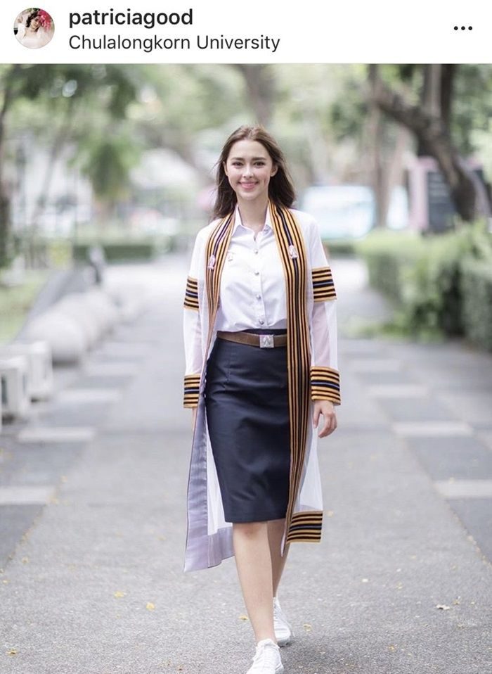 แพทริเซีย ธัญชนก ในชุดครุย