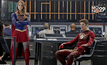 ภาพแรก The Flash ข้ามจักรวาลไปพบ Supergirl