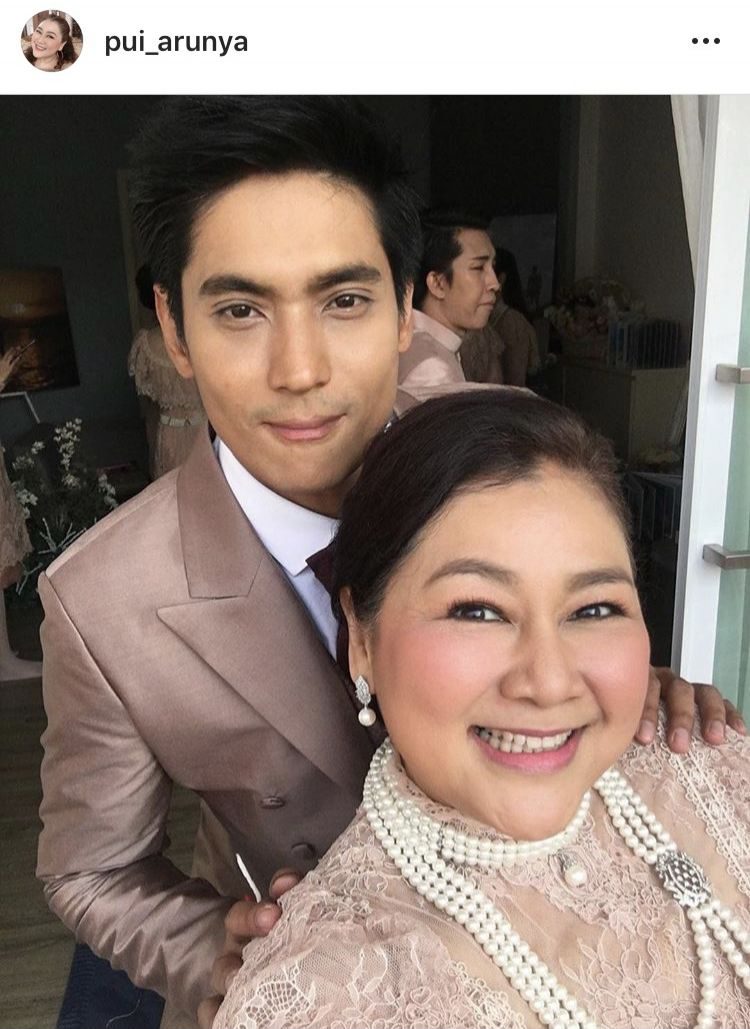 ปุ้ย อรัญญา ร่วมยินดีกับเจ้าบ่าวจ้า