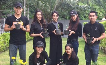 ผู้ประกาศ-นักแสดงโมโนฯ ร่วมปลูกดาวเรือง ถวาย ร.9