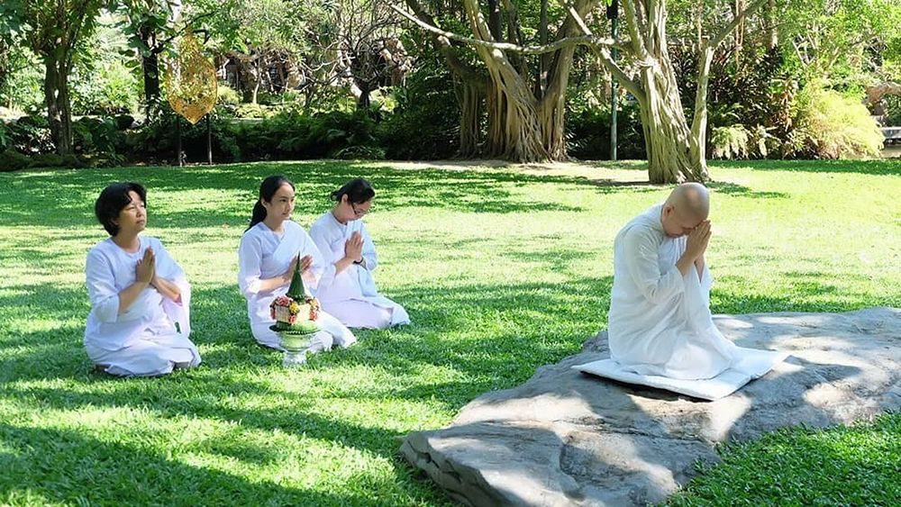 แอร์ ภัทราริน เข้าพิธีปลงผมบวชชี
