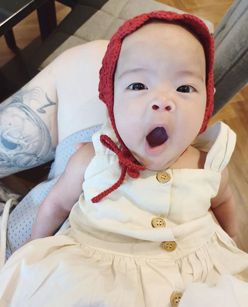 สาวน้อยมีญ่า